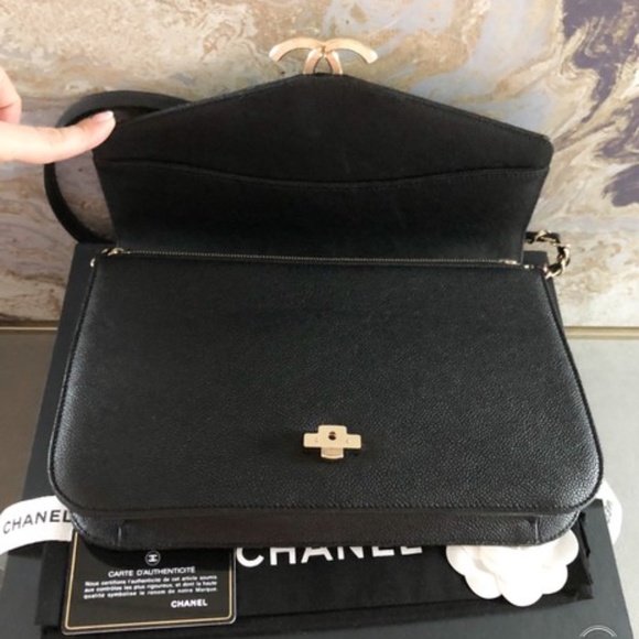 Chanel Chain Flap Bag Quilted Caviar Medium - Picture 5 of 8